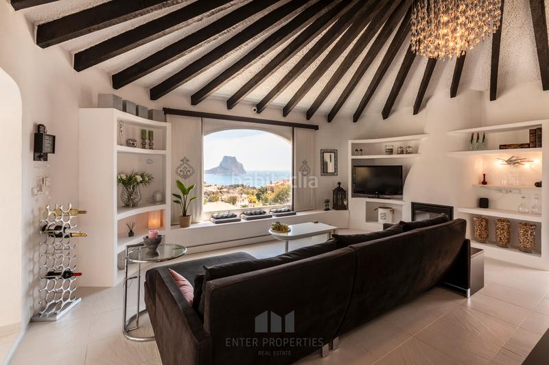 Foto 5281b49f-bf9e-4acc-8313-845bf0ed7dac. Chalet exclusivo chalet con vistas panorámicas al mar en Maryvilla, eenter properties tiene el privilegio de presentar esta magnífica en Calp