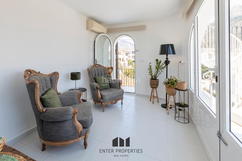 Foto 558b924d-d05e-4b44-be1d-70420128c21f. Chalet exclusivo chalet con vistas panorámicas al mar en Maryvilla, eenter properties tiene el privilegio de presentar esta magnífica en Calp