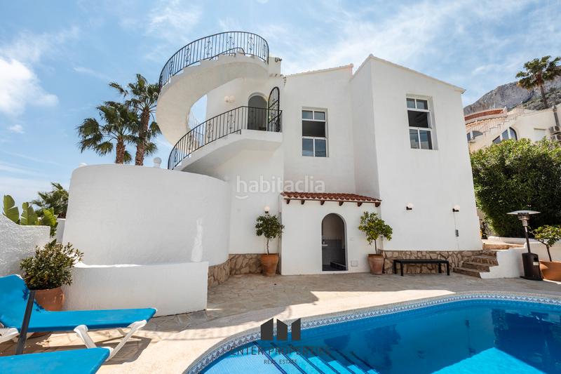 Foto 672b60c6-e9f8-4c4d-9b72-ed189269f293. Chalet exclusivo chalet con vistas panorámicas al mar en Maryvilla, eenter properties tiene el privilegio de presentar esta magnífica en Calp