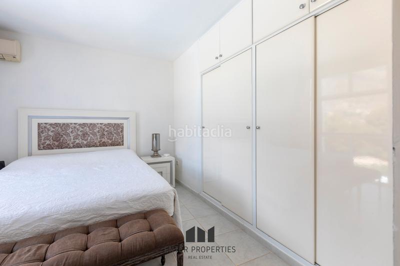 Foto 79ebf6f6-0d25-4908-946d-78c29675474a. Chalet exclusivo chalet con vistas panorámicas al mar en Maryvilla, eenter properties tiene el privilegio de presentar esta magnífica en Calp