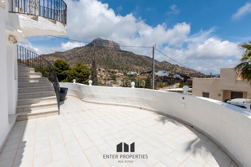 Foto 98246bc4-393e-4ad3-86e2-102c1ea338b6. Chalet exclusivo chalet con vistas panorámicas al mar en Maryvilla, eenter properties tiene el privilegio de presentar esta magnífica en Calp