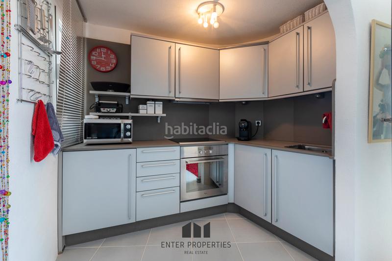 Foto b42ece2c-8e00-46bc-bfdc-4f15cf2ca5e6. Chalet exclusivo chalet con vistas panorámicas al mar en Maryvilla, eenter properties tiene el privilegio de presentar esta magnífica en Calp