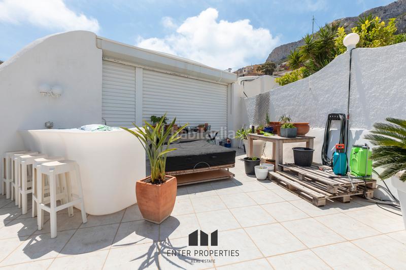Foto f74998dc-14d1-473f-b416-9af25bb73578. Chalet exclusivo chalet con vistas panorámicas al mar en Maryvilla, eenter properties tiene el privilegio de presentar esta magnífica en Calp