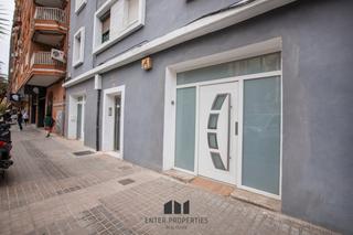 Appartement à Barrio de Campanar. Exclusivo bajo con terraza en campanar  espacio, confort y estil