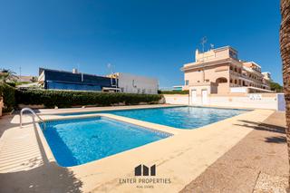 Casa adossada en Centro Urbano. Encantador adosado en planta baja en la almadrava, denia  con te
