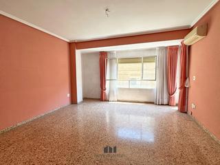 Flat in La Constitución-Canaleta. Atención inversores y familias en busca de su nuevo hogar en mis
