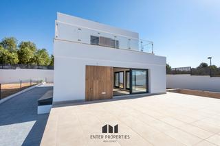 Chalet in Gilet. Chalet independiente en jardines del turia  exclusividad, diseño