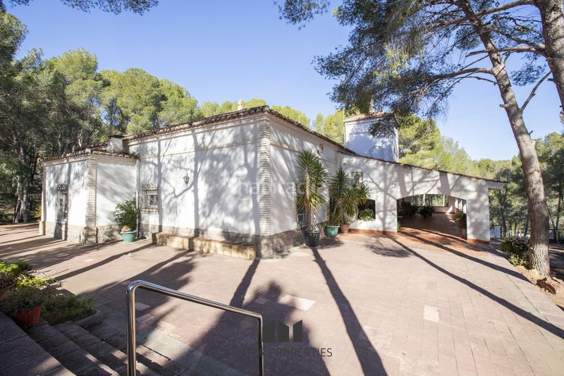 Foto 001c3f07-b30d-452d-b555-d8fd214ea44e. Casa amb calefacció aparcament piscina a Monteamor-La Carrasca-El Peucal Náquera
