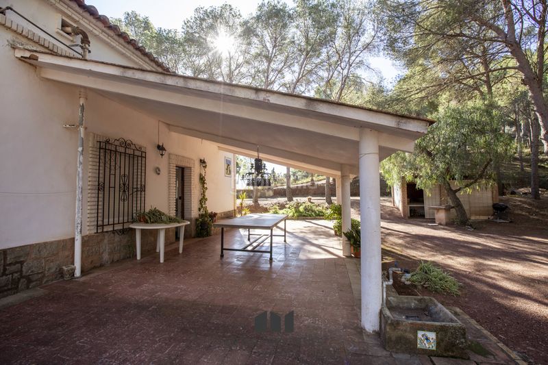 Foto 1d7d7696-07cc-4551-99ee-2bdbcfec9457. Casa amb calefacció aparcament piscina a Monteamor-La Carrasca-El Peucal Náquera