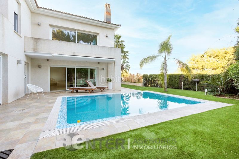 Foto df823c0b-f9ef-4552-ac19-f1a82976bd53. Xalet amb calefacció aparcament piscina a Gilet