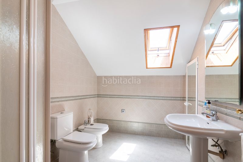 Foto 1f6a50a6-e402-4321-9405-9791d9e6f6fe. Xalet amb calefacció aparcament piscina a Corinto-Almardà Sagunt