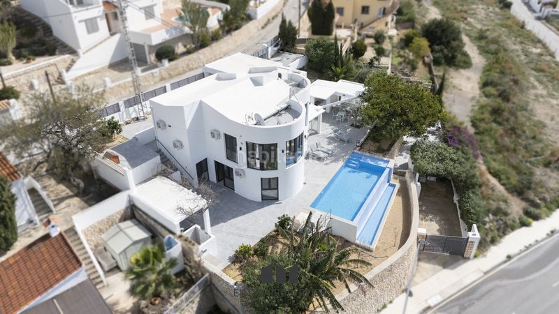 Foto 861ee688-0352-4a40-9fe3-7f65f0ab2c4b. Xalet amb calefacció aparcament piscina a Benicolada - Las Adelfas Calp