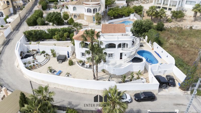 Foto 352204e5-4d0d-4a4c-836a-b6b4e56fb871. Xalet amb calefacció aparcament piscina a Maryvilla Calp