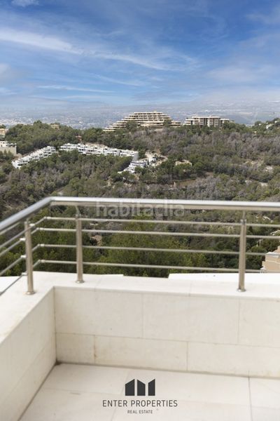 Foto 9adf54ff-bb46-4152-b8b6-86a08b82dee5. Pis amb calefacció aparcament piscina a Altea hills Altea