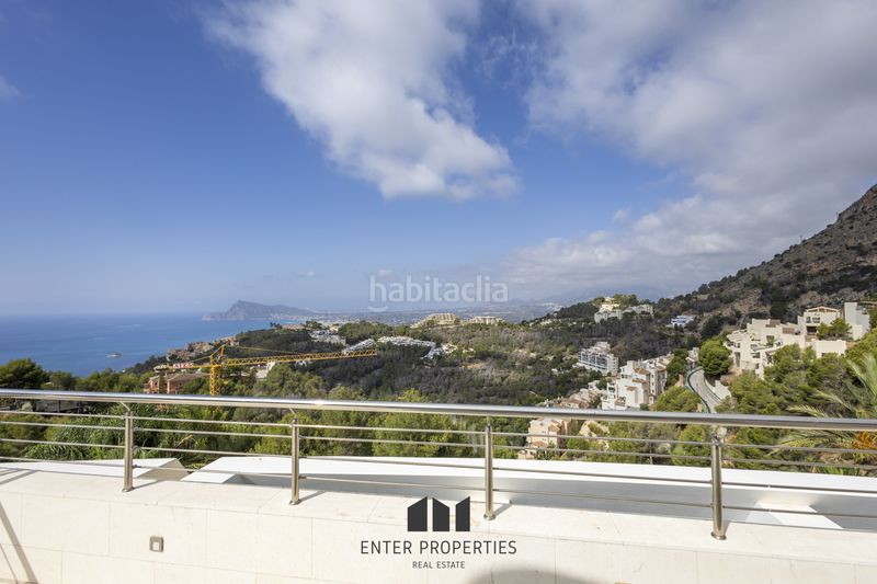 Foto b3cb9e8f-ba39-4a1c-be50-130ac2ab1c47. Pis amb calefacció aparcament piscina a Altea hills Altea