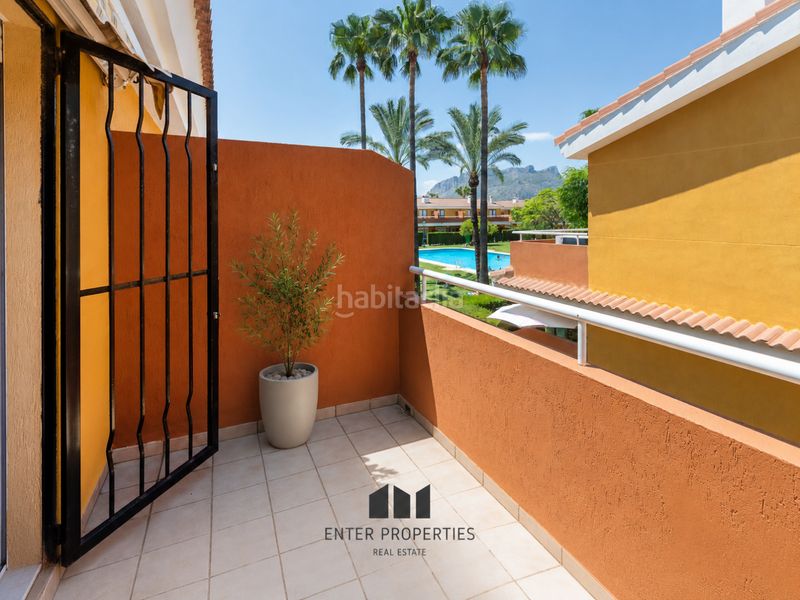 Foto 4db2d584-527c-454d-ad3d-fea96a89410e. Casa adossada amb piscina a Poblets (els)