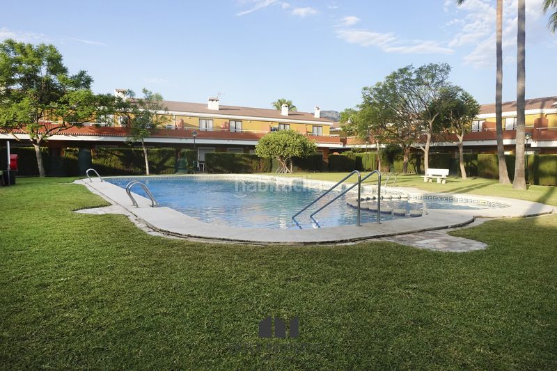 Foto 98633c9b-ddeb-4302-ad10-2dfb90f6521a. Casa adossada amb piscina a Poblets (els)