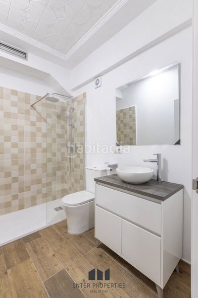 Piso exclusivo bajo con terraza en campanar espacio, confort y estilo en una sola plantale presentamos una oportunidad excepcional en en Valencia - Imagen 9