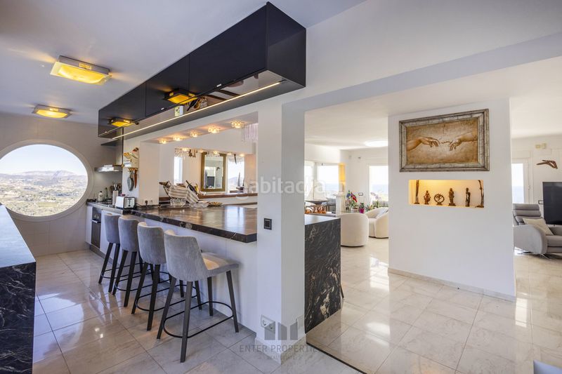 Foto 249dcc69-e7f5-45af-b104-d23110d53431. Pis amb calefacció aparcament piscina a Oltamar - Cucarres Calp
