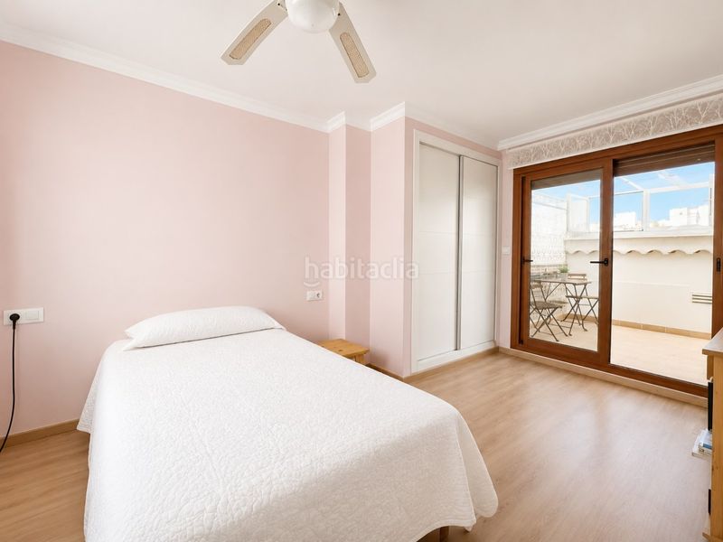 Foto b601c4d8-b8df-454e-88f8-eafe4227f40c. Àtic amb calefacció aparcament a Centro Ciudad Xàbia