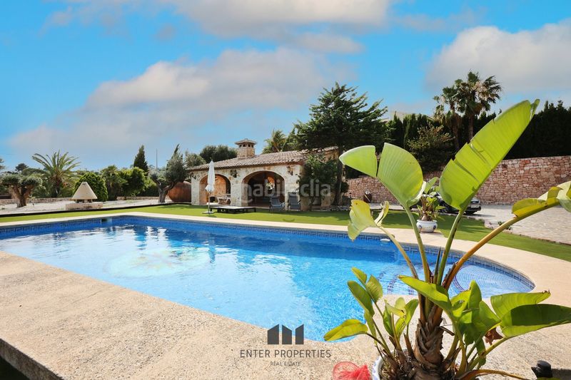 Foto fe1bcf37-2b0d-4d62-a183-af61dc8ebadd. Pis amb calefacció aparcament piscina a Benissa pueblo Benissa