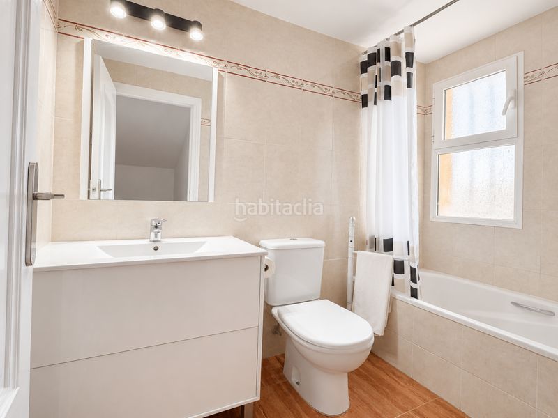 Foto f49862a9-2d80-4566-ae09-45bf0d0910e9. Xalet amb calefacció aparcament piscina a Coloma Nucia (la)