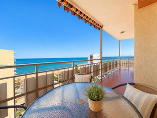 Pis en Playa del Puig. Apartamento con vistas a la playa en urbanizaci�n con piscinas y