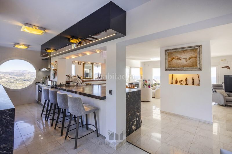 Foto 9b40f56b-c339-4438-afba-778d069bd9f5. Alquiler piso villa de lujo en alquiler con vistas panorámicas al mediterráneo en oltamar, een una de las zonas más exclusivas e, en en Calp