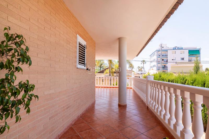 Foto 6570c99c-37a6-4ab2-b662-c332d8334fdc. Chalet fantastico chalet independiente en la playa de almardaconstruido sobre una parcela llana de 504 m2 tiene una superficie construida en Sagunt