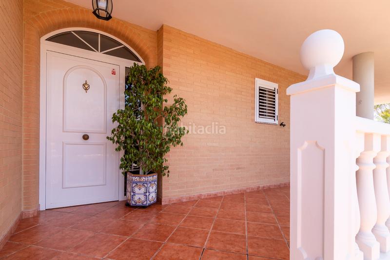 Foto b24e4f2e-c763-43cf-8c25-d389dc7b8f7b. Chalet fantastico chalet independiente en la playa de almardaconstruido sobre una parcela llana de 504 m2 tiene una superficie construida en Sagunt