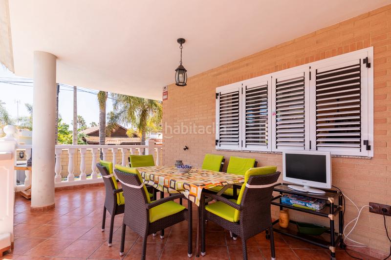 Foto b77c79d9-0753-4500-a67c-189417ddca82. Chalet fantastico chalet independiente en la playa de almardaconstruido sobre una parcela llana de 504 m2 tiene una superficie construida en Sagunt