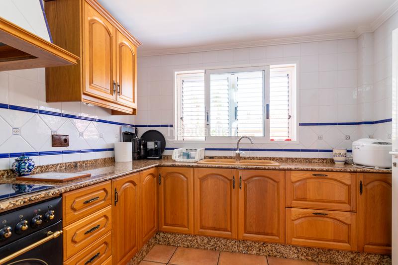 Foto c7c5812b-c080-47a3-9c56-56eef10c7c80. Chalet fantastico chalet independiente en la playa de almardaconstruido sobre una parcela llana de 504 m2 tiene una superficie construida en Sagunt