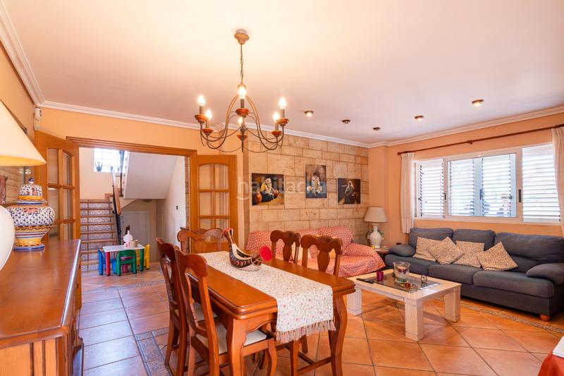Foto e074c2b1-83ea-4aa3-8231-612472fcf8e7. Chalet fantastico chalet independiente en la playa de almardaconstruido sobre una parcela llana de 504 m2 tiene una superficie construida en Sagunt