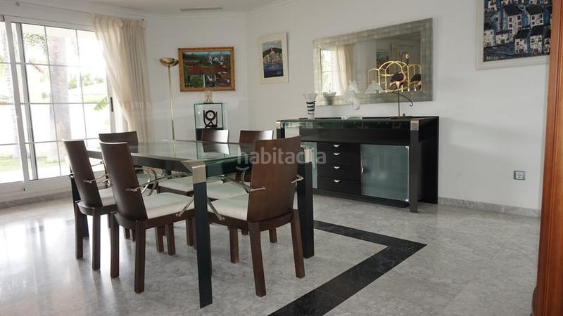 Foto 19953c5b-3d5c-41b1-be8f-992a84c51694. Chalet increible chalet de lujo con piscina en leliana!al ver esta vivienda te vas a enamorar tan solo viendo la entrada.nada más llegar en Eliana (l´)