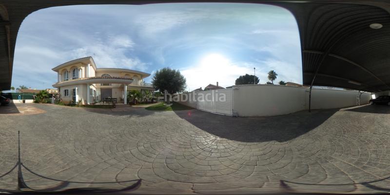 Foto 2b862d03-6c21-40ac-94b0-f03e21645f9b. Chalet increible chalet de lujo con piscina en leliana!al ver esta vivienda te vas a enamorar tan solo viendo la entrada.nada más llegar en Eliana (l´)