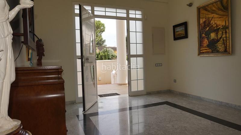 Foto 3741c9f5-2ea9-4e1b-a188-f6f8ec851634. Chalet increible chalet de lujo con piscina en leliana!al ver esta vivienda te vas a enamorar tan solo viendo la entrada.nada más llegar en Eliana (l´)