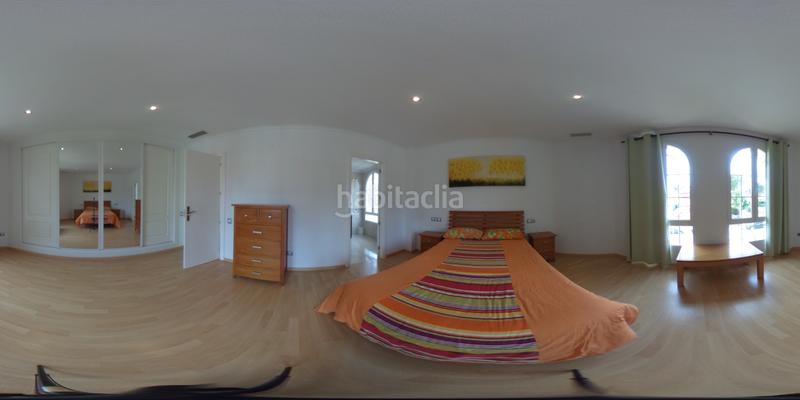 Foto 3c28e715-449e-4512-b400-a8239ddc8bc0. Chalet increible chalet de lujo con piscina en leliana!al ver esta vivienda te vas a enamorar tan solo viendo la entrada.nada más llegar en Eliana (l´)