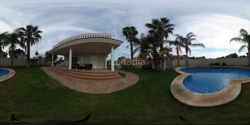 Foto 64849d2e-83e4-4bc9-81c0-3f6da66234a4. Chalet increible chalet de lujo con piscina en leliana!al ver esta vivienda te vas a enamorar tan solo viendo la entrada.nada más llegar en Eliana (l´)