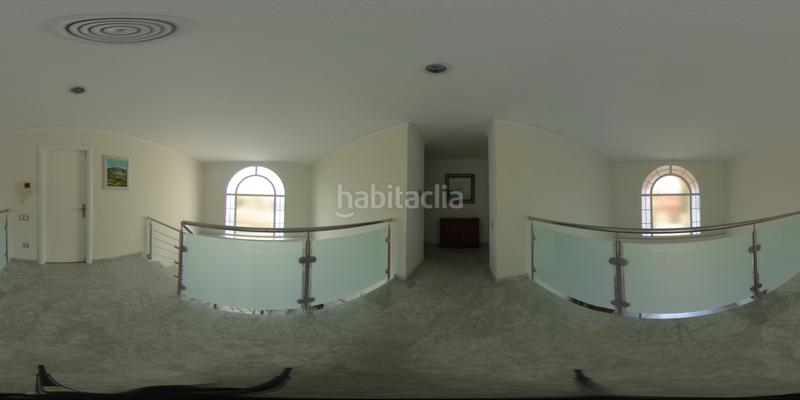 Foto 6516e7fe-881c-4d84-9a38-11b9d75e9082. Chalet increible chalet de lujo con piscina en leliana!al ver esta vivienda te vas a enamorar tan solo viendo la entrada.nada más llegar en Eliana (l´)