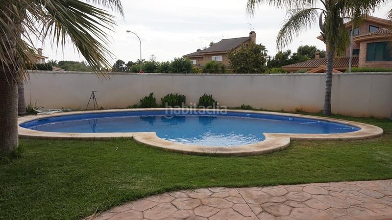 Foto 6dafb85e-0b30-47ba-9bf9-264e03a71b07. Chalet increible chalet de lujo con piscina en leliana!al ver esta vivienda te vas a enamorar tan solo viendo la entrada.nada más llegar en Eliana (l´)