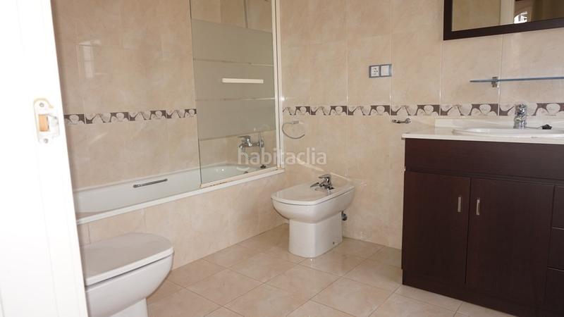Foto 93e0624c-542b-4e24-99a4-e42af23a19d2. Chalet increible chalet de lujo con piscina en leliana!al ver esta vivienda te vas a enamorar tan solo viendo la entrada.nada más llegar en Eliana (l´)