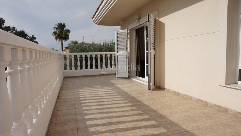 Foto a50a186f-0e44-410c-ae01-03b387f412bb. Chalet increible chalet de lujo con piscina en leliana!al ver esta vivienda te vas a enamorar tan solo viendo la entrada.nada más llegar en Eliana (l´)
