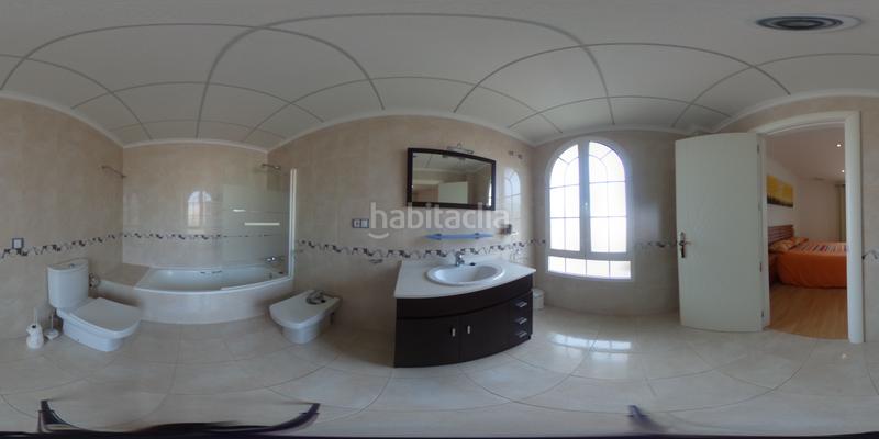 Foto bb30a282-fc9b-45fa-949d-1c8d5e34288b. Chalet increible chalet de lujo con piscina en leliana!al ver esta vivienda te vas a enamorar tan solo viendo la entrada.nada más llegar en Eliana (l´)