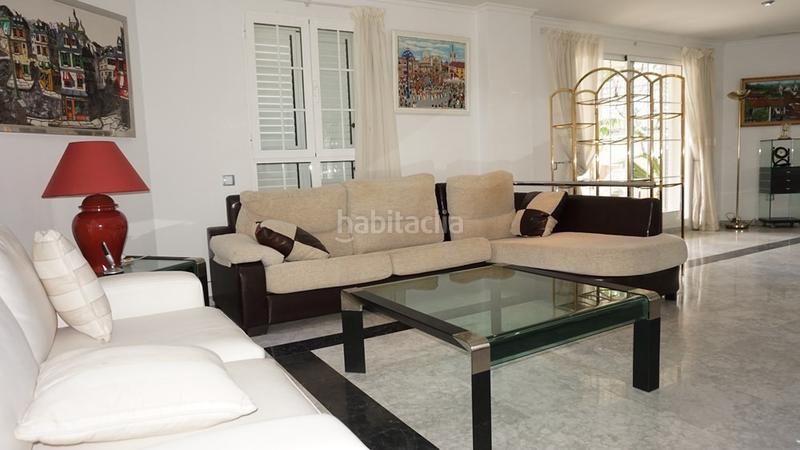 Foto bcd4c630-8458-4fd1-bb08-0cd59eb90227. Chalet increible chalet de lujo con piscina en leliana!al ver esta vivienda te vas a enamorar tan solo viendo la entrada.nada más llegar en Eliana (l´)