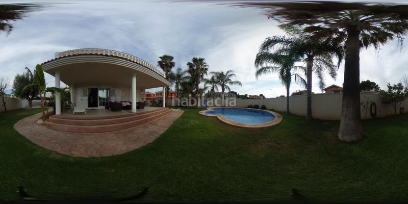 Foto d0da9205-5a5b-4f13-966e-6352dfe8ae4c. Chalet increible chalet de lujo con piscina en leliana!al ver esta vivienda te vas a enamorar tan solo viendo la entrada.nada más llegar en Eliana (l´)