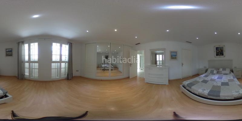 Foto d3add559-1d50-4381-b49e-e58ab76a7129. Chalet increible chalet de lujo con piscina en leliana!al ver esta vivienda te vas a enamorar tan solo viendo la entrada.nada más llegar en Eliana (l´)