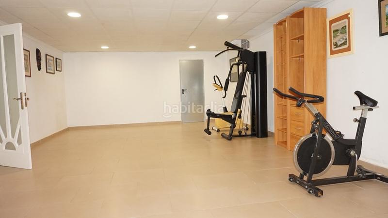 Foto e8439e03-8ba1-4e4c-8411-08f01c0e181a. Chalet increible chalet de lujo con piscina en leliana!al ver esta vivienda te vas a enamorar tan solo viendo la entrada.nada más llegar en Eliana (l´)