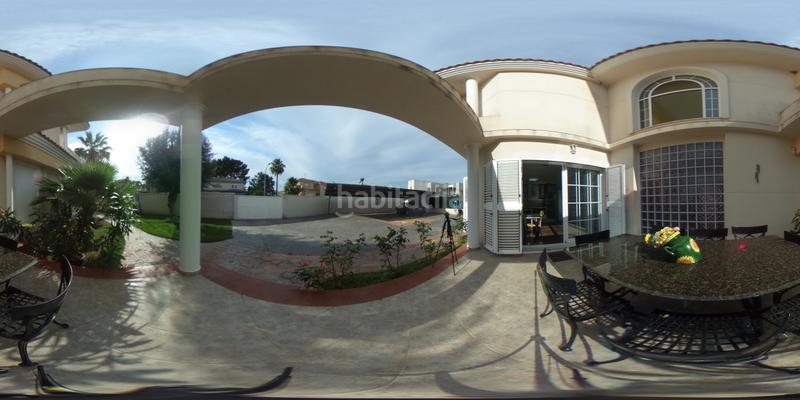Foto eade9356-b647-4b53-88c0-9bd845dbb298. Chalet increible chalet de lujo con piscina en leliana!al ver esta vivienda te vas a enamorar tan solo viendo la entrada.nada más llegar en Eliana (l´)