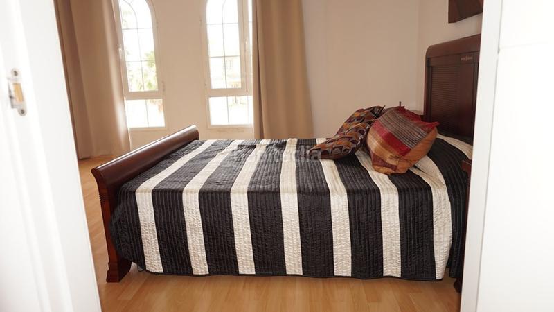 Foto f3f3c69d-fa27-4f06-b0dc-f49dacb7253e. Chalet increible chalet de lujo con piscina en leliana!al ver esta vivienda te vas a enamorar tan solo viendo la entrada.nada más llegar en Eliana (l´)