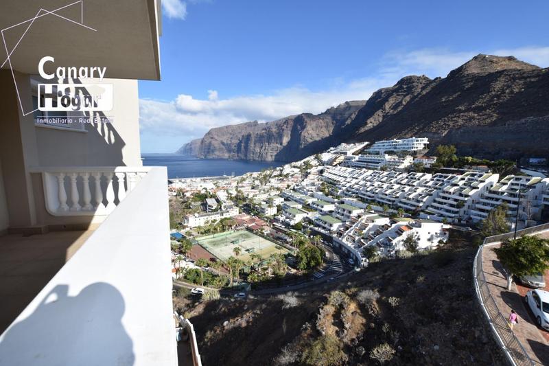 Foto cf958d92-171e-4a8c-b250-36f45101635b. Dachwohnung mit parking pool in Acantilados de Los Gigantes Santiago del Teide